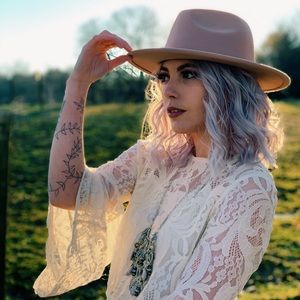 Meet your Posher, Skye